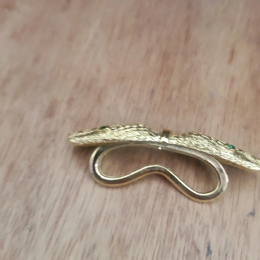 N/A elegant gold